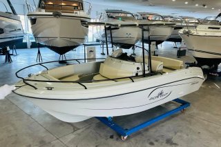 Pacific Craft 625 Open Black Series Nueva