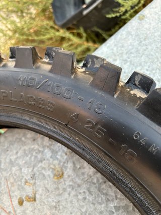 Neumático Cros Pirelli 110/100/18