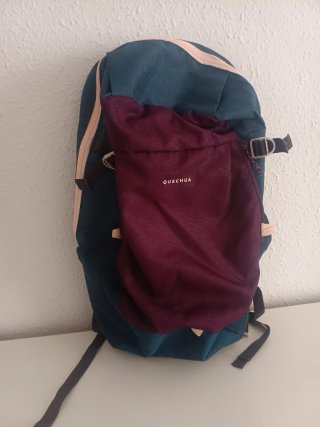 Mochila Montaña Quechua Azul y Morado