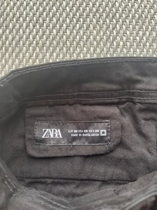 Pantalón Cargo Negro Zara