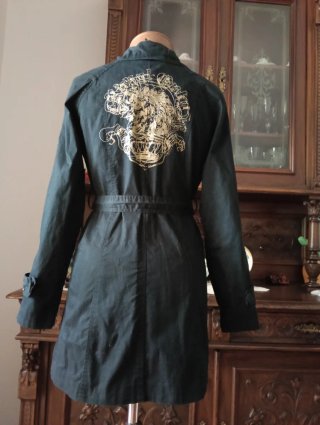 Trench Ice-Dior nero con dettagli oro