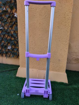 Carro con ruedas para mochila