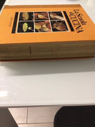 Libro di cucina “ la scuola di cucina”