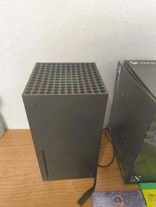 Xbox Series X + Controller + Giochi