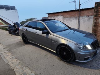 Mercedes-Benz e63 amg 525