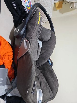 Silla de coche Cybex con base Isofix