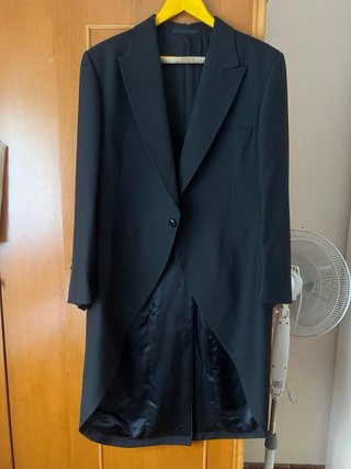 Traje de Frac Caballero Beige y Negro con funda