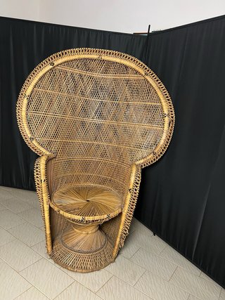 Sillón de mimbre redondo con cojín
