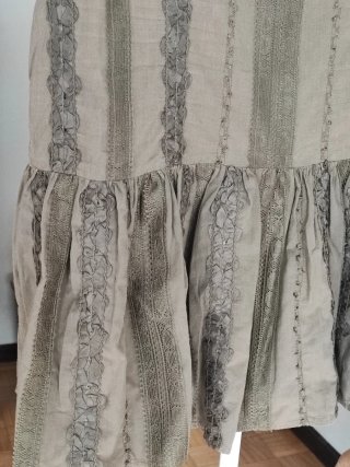 Falda caqui volante mujer talla 48
