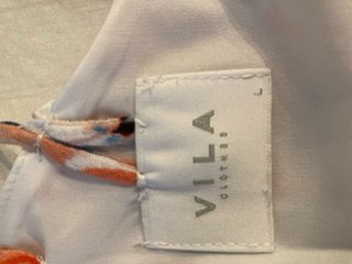 Vestido floral blanco y multicolor