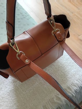 Bolso piel Gianni Chiarini color camel