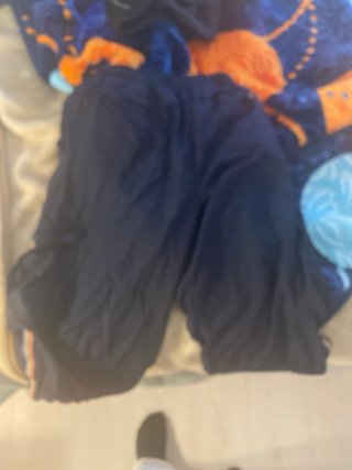 Pantalones varuos