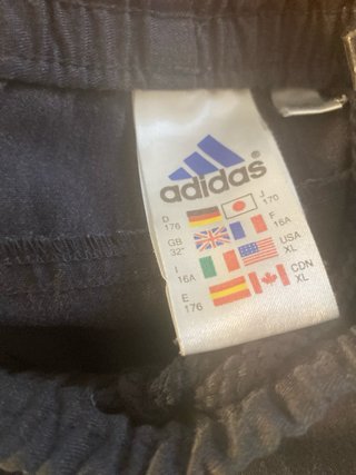 Pantalones varuos