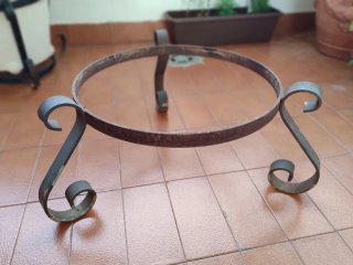 Soporte macetero hierro forjado