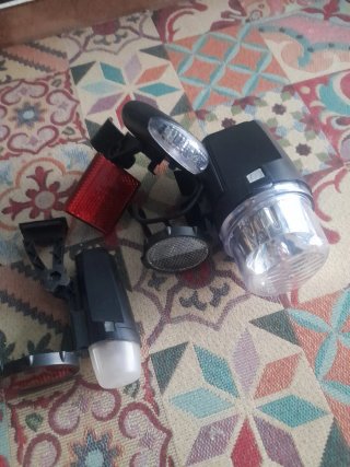 Accesorios para Bicicleta: Luces y Reflectores