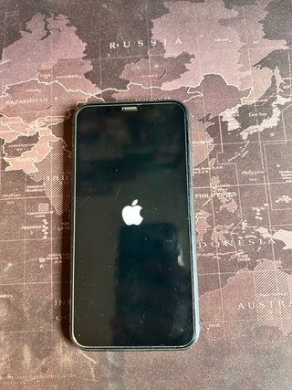 iPhone 11 con batería nueva original recién puesta