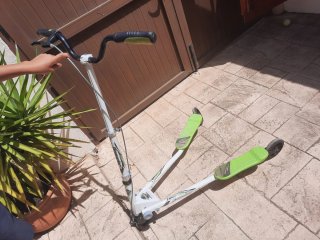 2 patinetes 3 ruedas verde