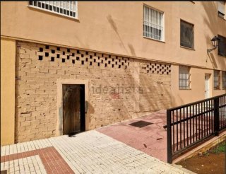 Local comercial en Calle Serenata, Marbella
