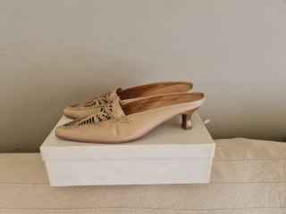 Piel Kitten Heel NUEVOS T.39 - Impecables
