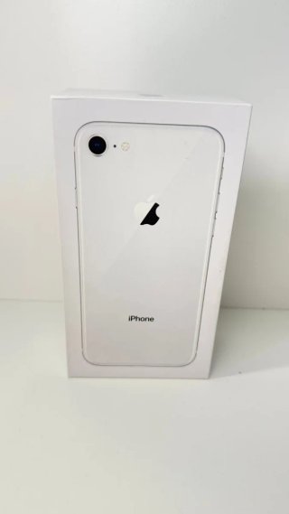 iPhone 8 Argento 64 GB