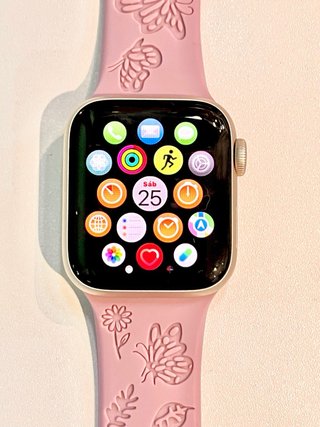 iPhone 13 128GB + Apple Watch SE