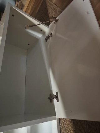 Mueble blanco lacado brillante