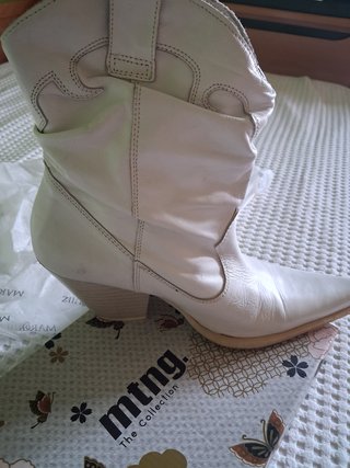 Botas Mustang Talla 39 Blancas
