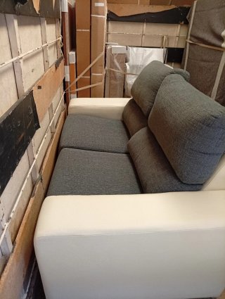 Sofá 2 plazas polipiel beige y gris