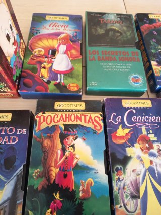 14 Películas Infantiles VHS y Cuentos