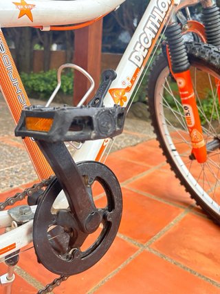 Bicicleta infantil Decathlon 20 con sospensione