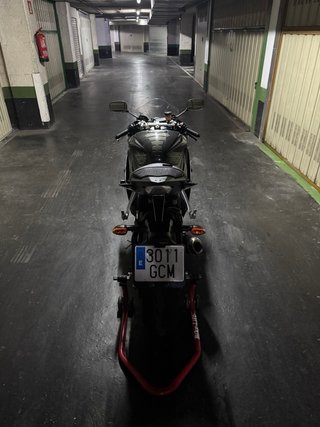 Yamaha R6R 2008 negra/gris