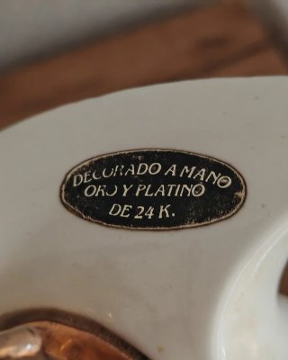 2 Figuras Decorativas Cerámica Doradas