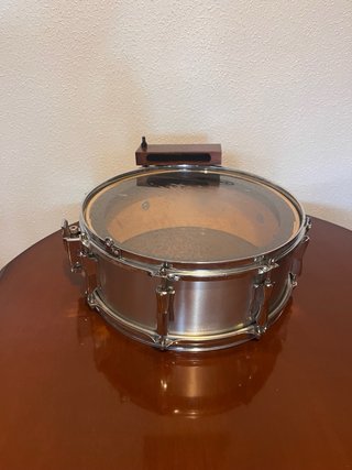 Caja Honsuy 15”