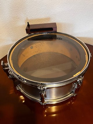 Caja Honsuy 15”