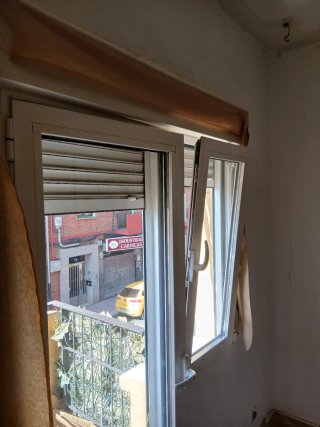Busco furgoneta pequeña que este  bien de todo