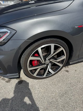 Volkswagen Golf GTi 2018 por 427€/mes
