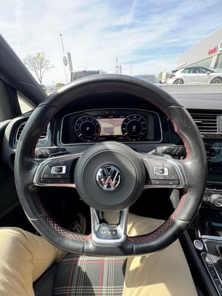 Volkswagen Golf GTi 2018 por 427€/mes