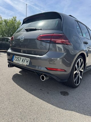 Volkswagen Golf GTi 2018 por 427€/mes