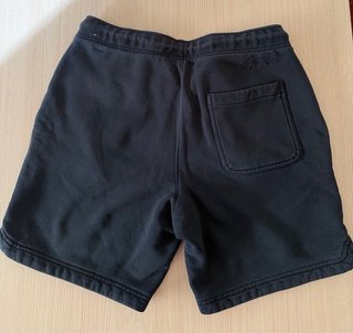 Tres pantalones dos jordan y uno nike