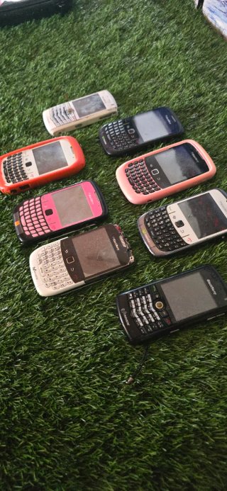 Lote 8 Móviles BlackBerry