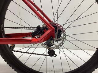 Bicicleta de Montaña RALI Roja