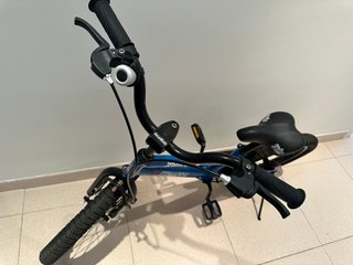 Bicicleta infantil azul