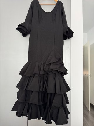 Traje de flamenca negro  Puesto una sola vez