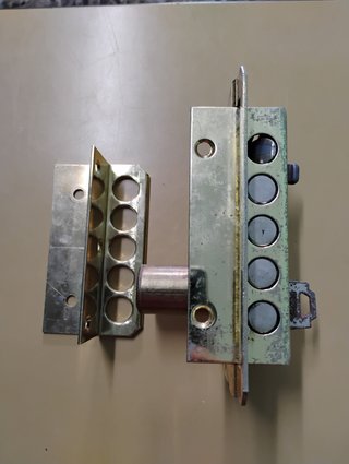 Cerradura múltiple FAC y 2 cilindros