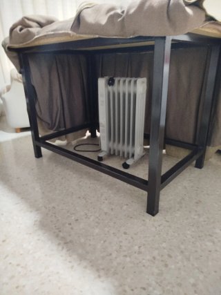 Conjunto de mesa + ropa de mesa + cristal
