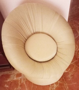 Sillón calzador beige 60x62,5   Haz oferta