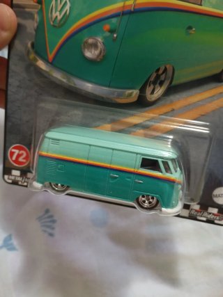 Hot Wheels Boulevard Volkswagen T1 Panel Bus
