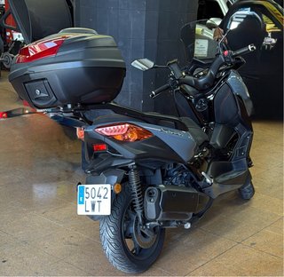 Yamaha XMAX Negra -