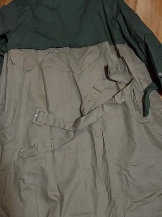 Chaqueta larga marrón y verde