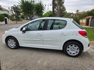 Peugeot 207 2011